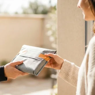 A_premium_realistic_2k_202512ewqe271539 copy